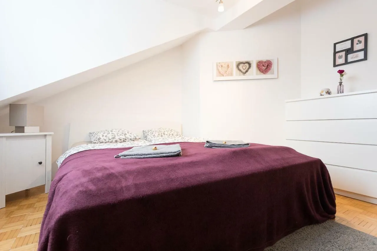 Lovely Two Level Apartment For Families Wien