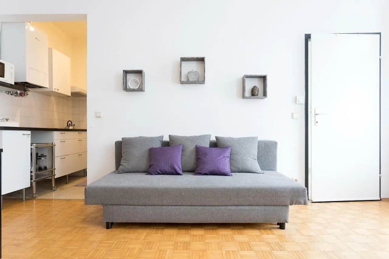 Lovely Two Level Apartment For Families Wien