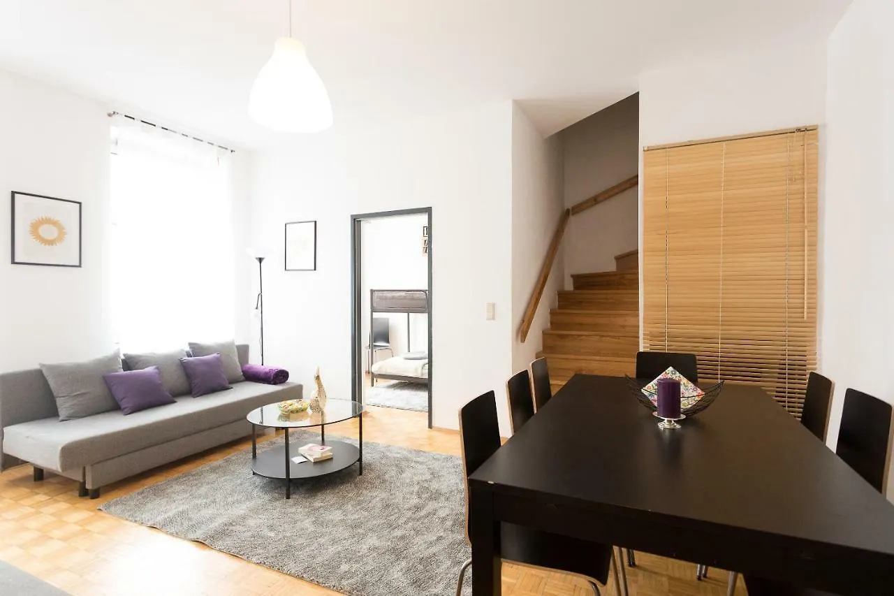 Lovely Two Level Apartment For Families Wien