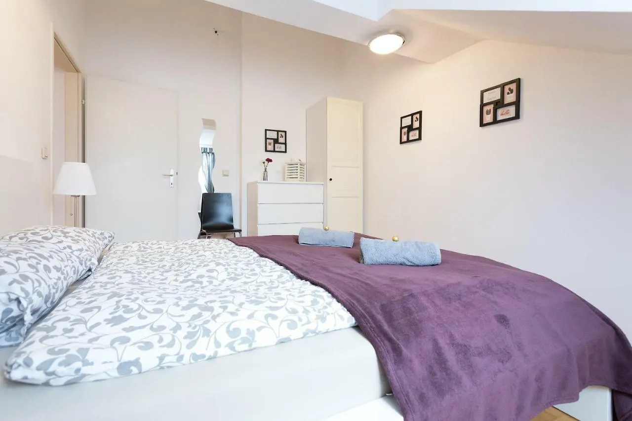 Lovely Two Level Apartment For Families Wien 0*,