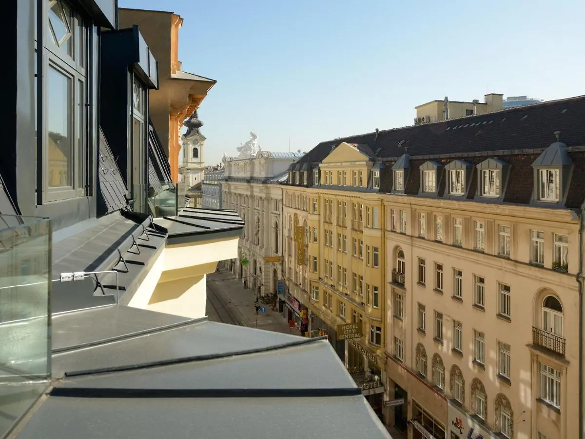 Lovely Two Level Apartment For Families Wien