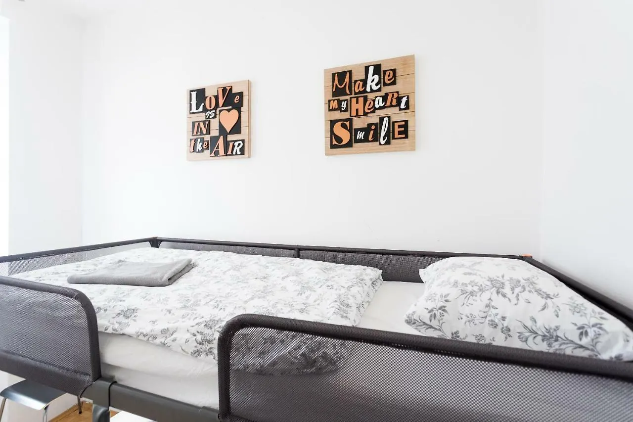Lovely Two Level Apartment For Families Vienna 0*,
